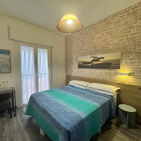 Regina Urban Beach Hotel Lido di Jesolo Room photo